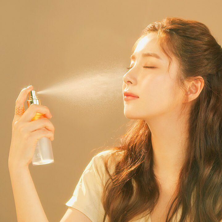 D'alba Piedmont Italian White Truffle Spray Serum, Vegan Skin Care, Hydrating Face Moisturizer, Glow Serum for Radiant Skin, Non Comedogenic, All In One Mist, Korean Skin Care (3.38 fl oz/100ml)